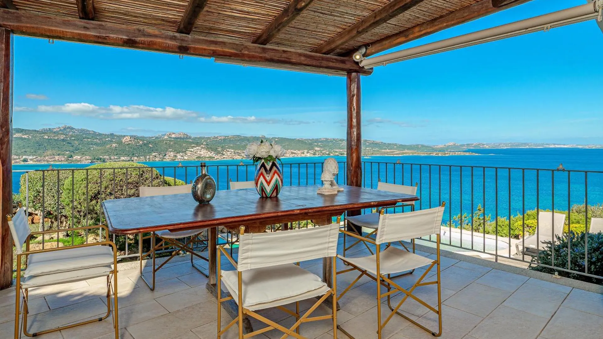 Villa Paradiso Cala Bitta Italië